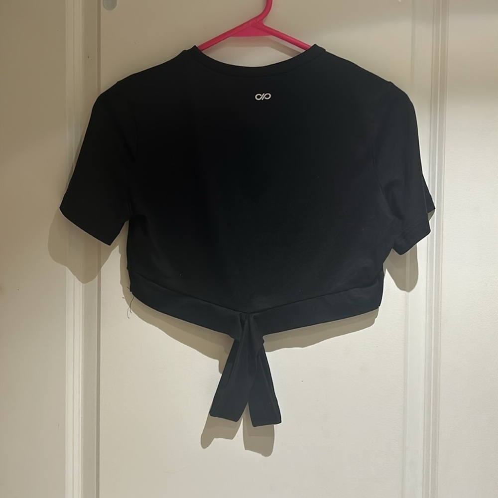 Cross crop top - Picture 3 of 3